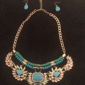 Women’s necklace